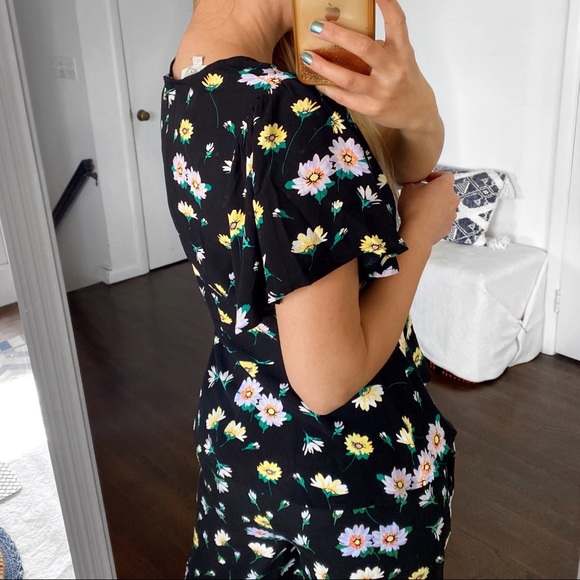 🌼 LOFT BLACK FLORAL RAYON PEPLUM TOP! - Picture 3 of 9